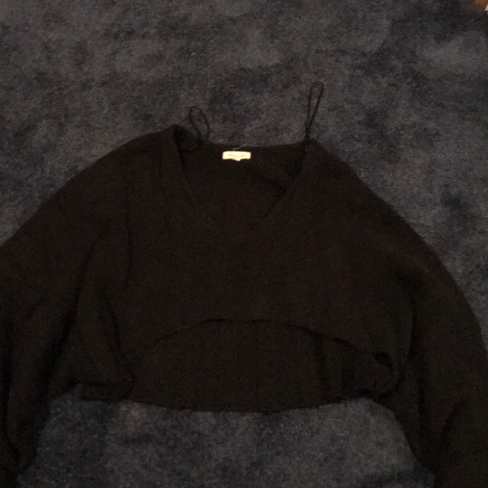 Black cropped sweater